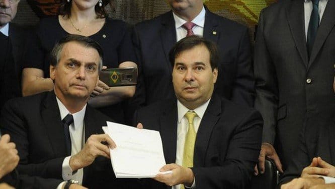 PREVIDÊNCIA: REFORMA PROPÕE IDADE MÍNIMA DE 55 ANOS PARA POLICIAIS