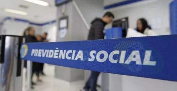 NOTA SOBRE REFORMA DA PREVIDÊNCIA: COMPARATIVO POLICIAL DO PRIMEIRO TURNO