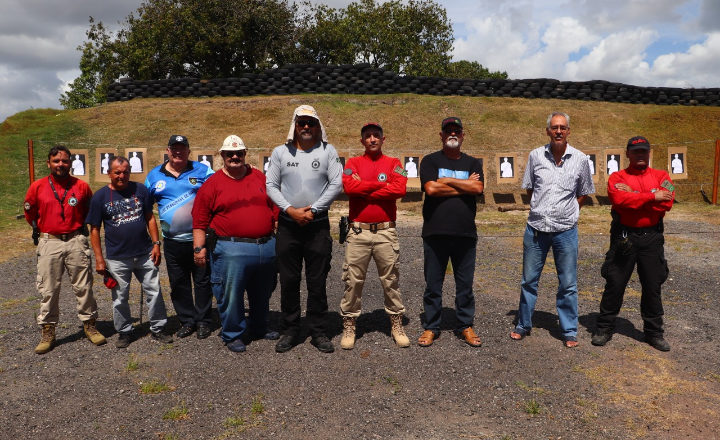 EVENTO DE RECICLAGEM DE ARMAMENTO E TIRO PARA VETERANOS DA POLÍCIA FEDERAL