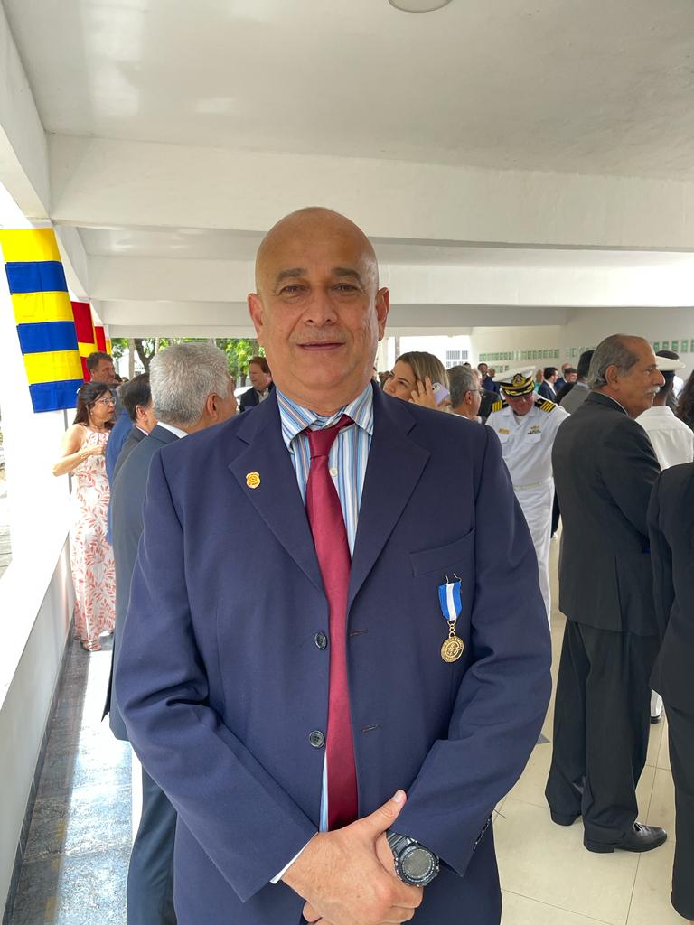 HOMENAGEM - MEDALHA AMIGOS DA MARINHA