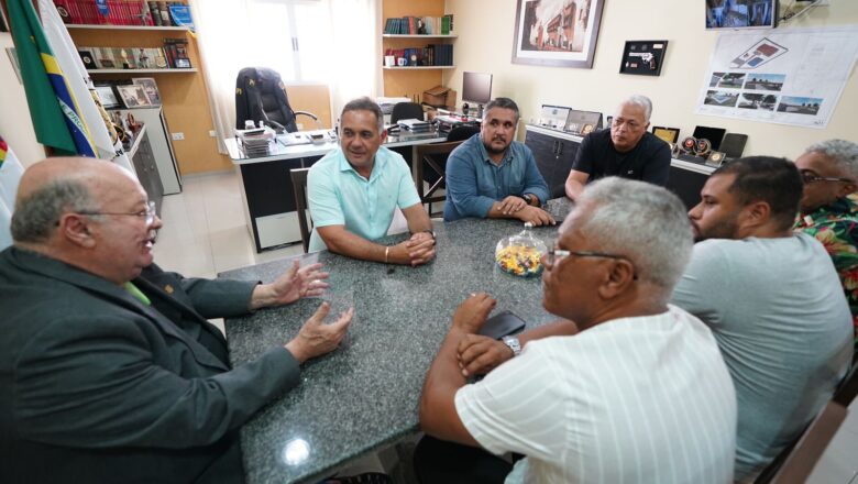 VISITA DE REPRESENTANTES POLÍTICOS