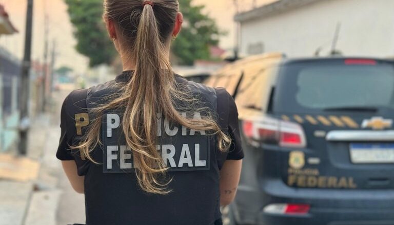 Proposta de Emenda à Constituição sobre aposentadoria da mulher policial é protocolada na Câmara dos Deputados